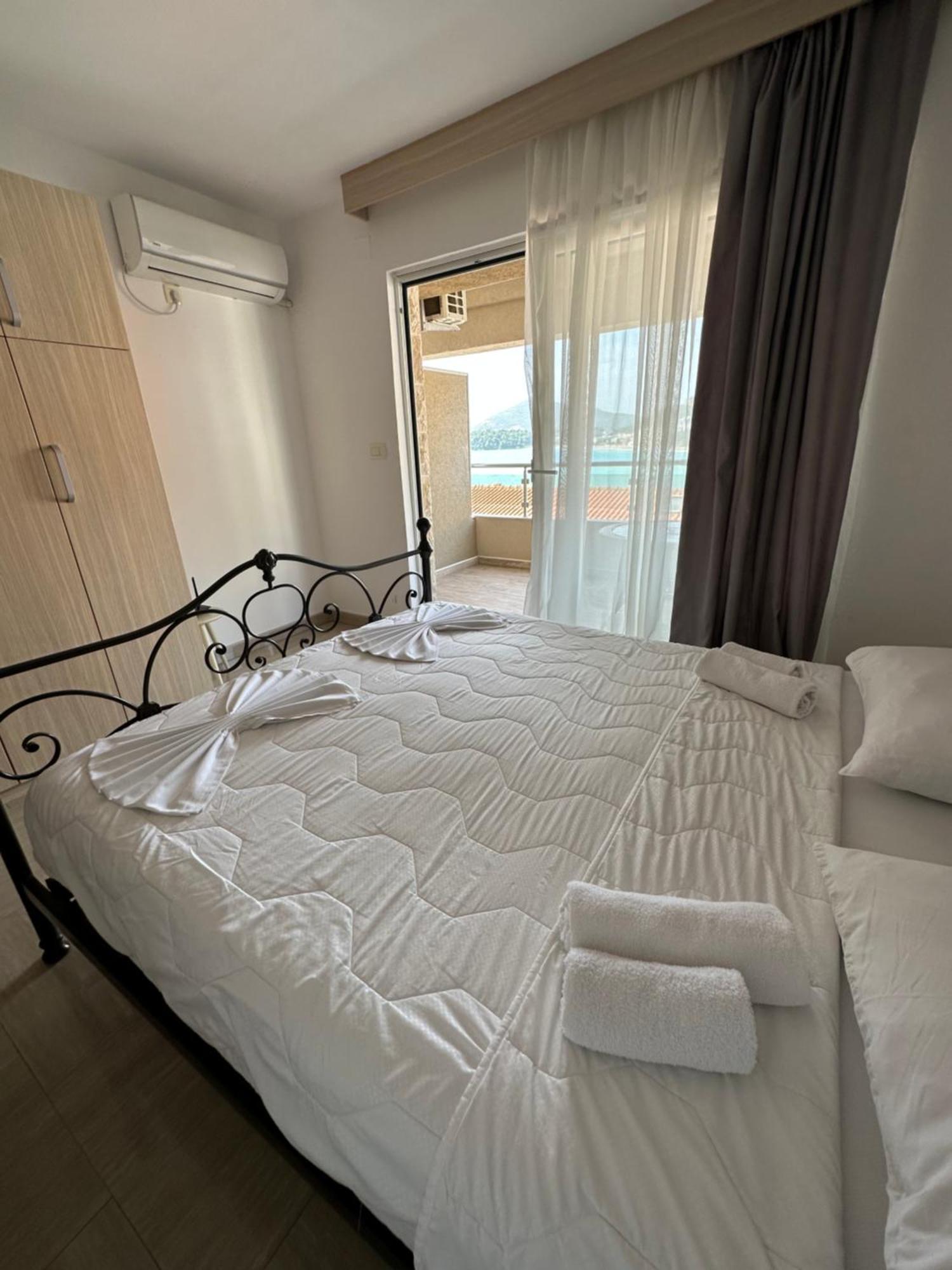 Aura Apartments Budva Exterior foto